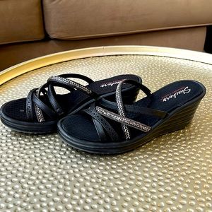 Sketchers Wedge Sandal!